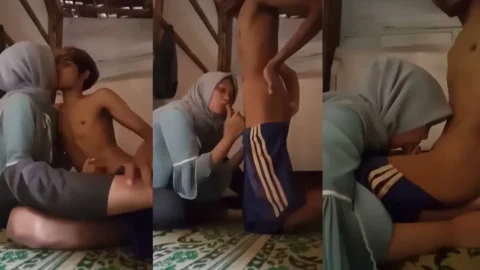 Hijabi Girlfriend Gives Slopy Deepthroat Blowjob To Her Boyfriend Leaked MMS