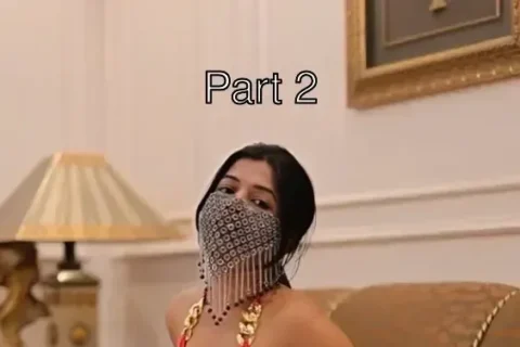 Super Hot Figure Babe Fully NUDE Rubbing Clit and Using Vibrator on Wet Pussy Part 2 Sex Video