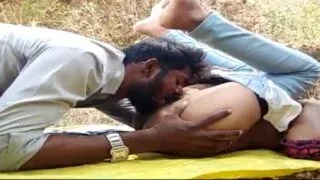 Desi Kannada lovers hot outdoor secret romance leaked Sex Video