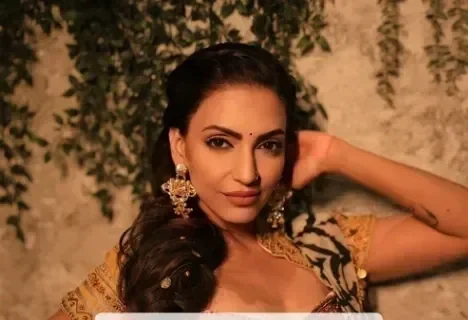 Navina Bole Nude XXX Video Topless Exposing Her Back Sex Video