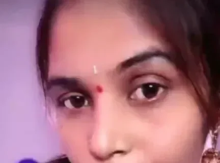 Horny Telugu Aunty Shows Her Huge Boobs Face in Live Tango Sex Chat Sex Video