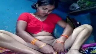 Desi housewifes secret banana pleasure in the village Sex Video