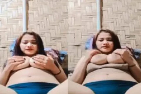 Northeast girl huge boobs show and pussy rubbing