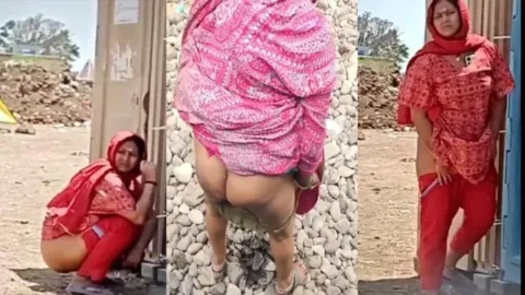 Random Bhabhi Left Saree Pissing Pussy Sexy Ass Secret Recorded