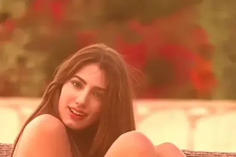 Hot Beautiful Pakistani Model Strips Fully Nude Seductive Leaked Xxx Video Sex Video