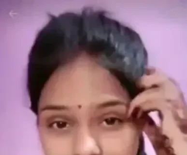 Hot Desi Girl Fully Nude Stripping Saree Spreading Legs Hairy Pussy Closeup Sex Video