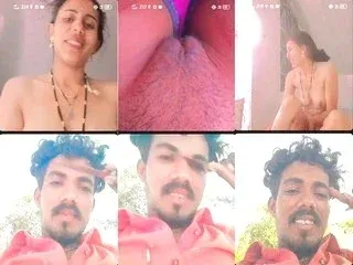 Desi Cheating Bhabhi Leaks Her Wet Hairy Pussy and Juicy Ass on VC