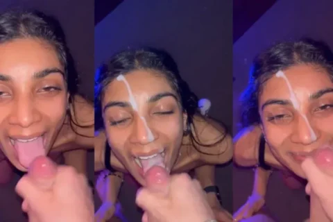SUPER BEAUTIFUL AND HOT SEXY NRI BABE WITH BEAUTIFUL FACE SUCKING DICK