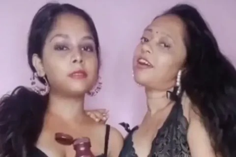 Horny Girlfriends Gets Messy Fully Nude Pouring Chocolate On Lesbian Play Sex Tape