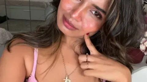 Hot Insta Influencer Disha Verma Finally Shows Off Her Tight Boobs in Close Up Video Part 2