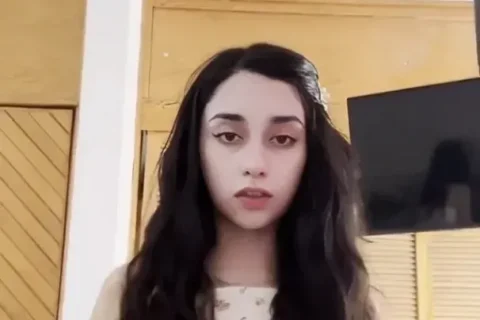 Insta Hottie Fully Nude Rides Her Hubby s Hard Dick Sex Video