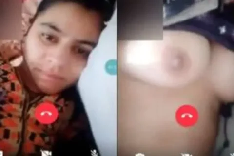 Pakistani girl showing her cute small boobs on VC