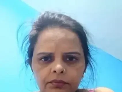 Desi Wife Hanging Her Big Boobs Out of Pink Bra and Pressing Them Hard Sex Video
