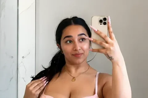 Famous Chubby Insta Babe Rakhi Gill Fully Nude On Bed Fingering And Dirty Talking Live