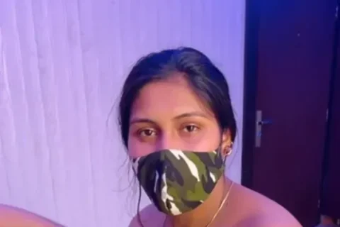 Desi wife gets her big boobs pressed hard by husband Sex Video