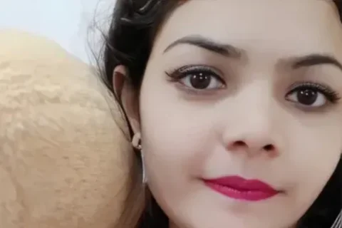 Pinky Teasing Fans on Chamet Live Deep Cleavage Sex Video