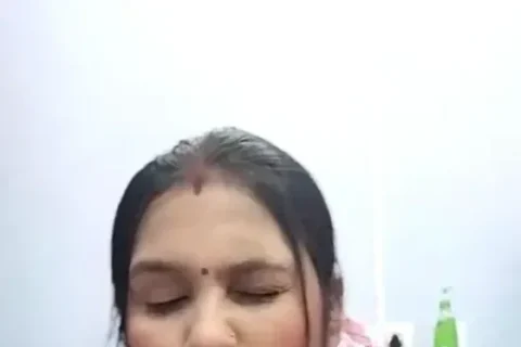 Bengali Bhabhi Pours Chocolate On Hubby s Cock And Gives Him A Sloppy Blowjob Sex Video