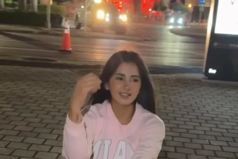 Desi queen Meeti Kalher sucking Gora Jatt s hard cock then riding him like a pro Sex Video