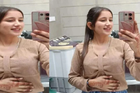Beautiful Sexy Indian Girl Showing Sex Video XXX