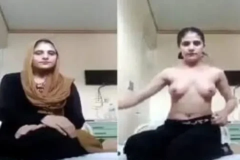 Pashto Girl Showing Boobs Viral MMS Streaming