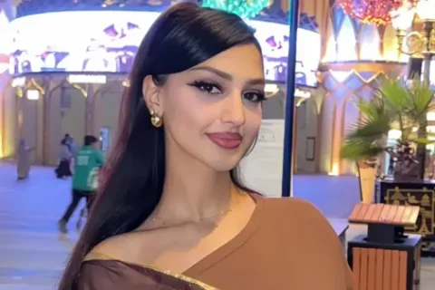 Super famous Diva Flawless Nude Saree Tease Exposing Tight Pussy And Round Big Tits Video Clip