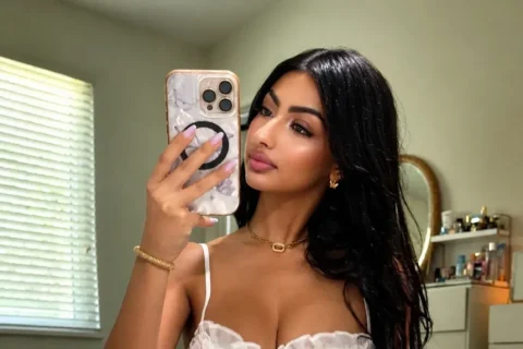 Natasha Dossani aka Naznin Goes Completely Nude Blows Cock And Fucked Hard Sex Video Sex Video