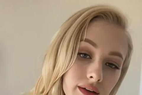 Extremely Beautiful Insta Girl Stripping Nude Completely Topless Pressing her Boobs and Using Vibrator in her Pussy Sex Video