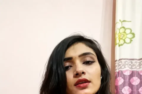Desi Girlfriend Gets Topless on Video Call and Presses Her Soft Boobs Sex Video