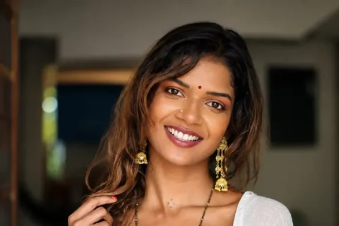 Khyatishree Strips Her Saree Slowly Teasing with Her Deep Cleavage Onlyfans Video Sex Video