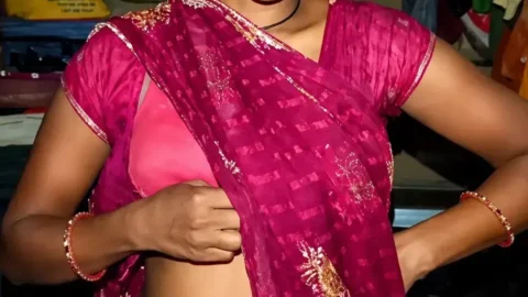 Village Bhabhi Live on Cam Showing Off Her Desi Boobs for Everyone Part 1