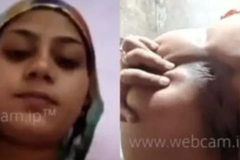 Real Dehati wife showing her asshole on live cam
