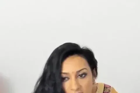 Sexy NRI Babe Goes Fully Nude Teasing Her Fans, Vibrator in Her Pussy Sex Video