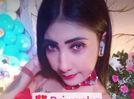 Priyanka aka igotcurvs Stripping Fully Nude Pressing Her Boobs Spreading Her Legs and Fingering Her Pussy Sex Video