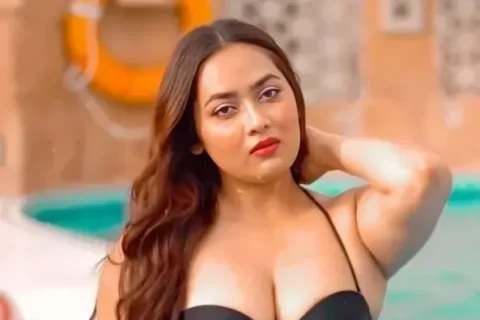 Beautiful Sexy Model Divya Mistry Stripping Off Dress And Shows Big Ass On Live Sex Video