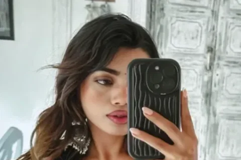 Simi Das Paid App Video Goes Topless Teasing Her Boobs And Nipples Sex Video