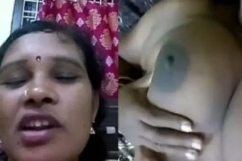 Rich Indian Dehati wife showing boobs to lover