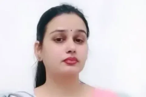 Sexy Desi Bhabhi Live Saree Navel Teasing Show Sex Video