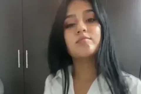 School Girl Outfit Babe Strips Top Shows Boobs Fingers Her Pussy Sex Video