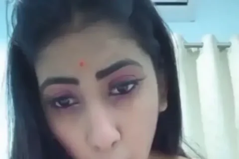 Priyanka Igotcurvs Horny Cam Show Sucks Finger Spank Her Butt And Spread Asshole Rubbing Pussy Masturbating