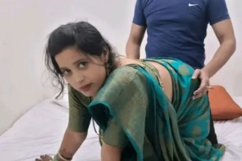 Beautiful Desi Bhabhi Most Exclusive Fucking Blowjob