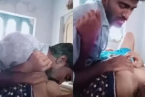 Marathi wife getting her boobs sucked by colleague