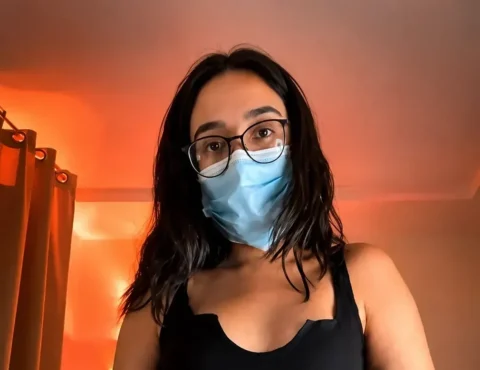 Sexy Cam Girl Shows Off Her Boobs and Flashes Pussy on Tango Show Sex Video