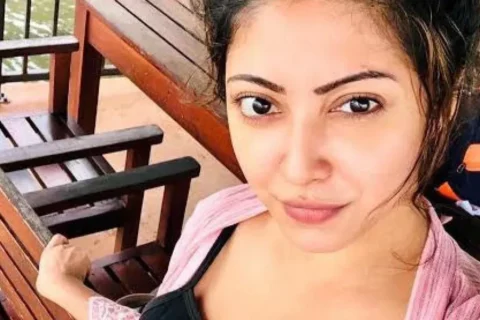 Famous Srilankan Actress Latest Exclusive Videocall Fingering