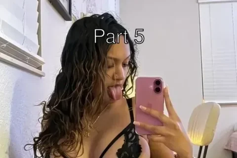 Hot NRI Indian Snapchat Babe Nude Leaked Pics Big Boobs Pressing And Pussy Closeup Part 5