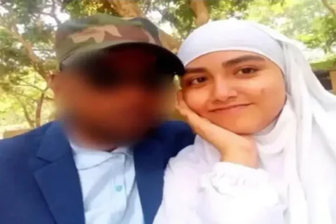 Desi hijabi girl secret romance moments caught on camera Sex Video