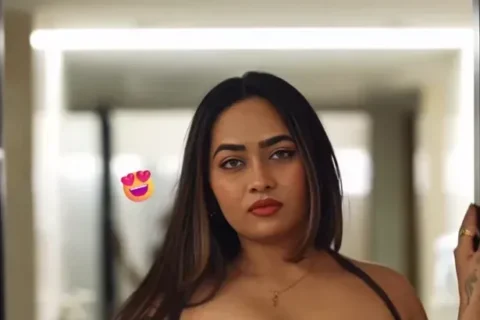 Divya Mistry paid app live stripping her robe and pressing her sexy boobs in lingerie Sex Video