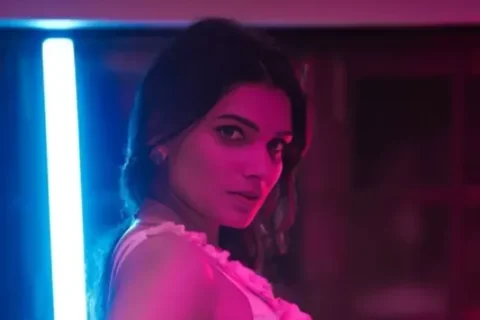 Exclusive Actress Model Resmi Nair Lesbian Outdoor Teasing Nude Show