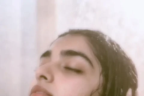 Beautiful Sexy Model Hot Nude Shower Tease Sex Video