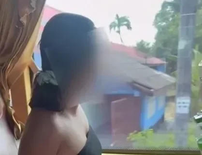 Vovecouple Viral Bus Dare Showing Boobs And Pussy With Blowjob