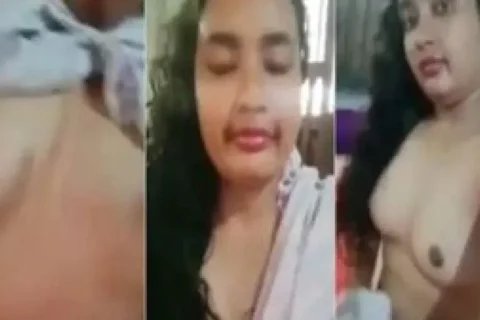 Bangladeshi cute girl showing boobs